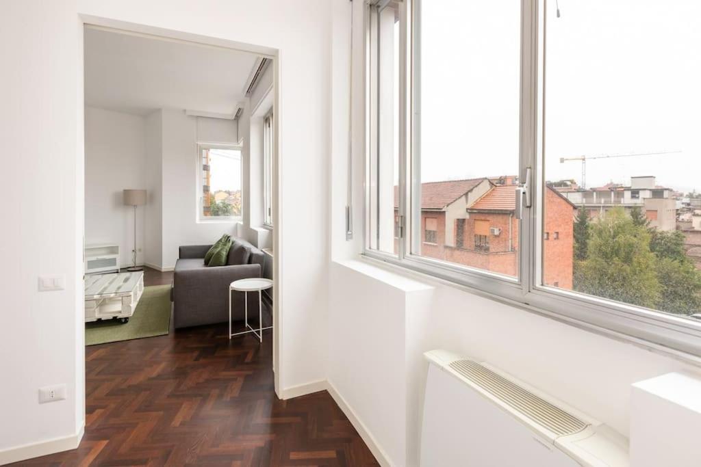 Elegante Bilocale Porta Genova - Mirable Pm Leilighet Milano Eksteriør bilde